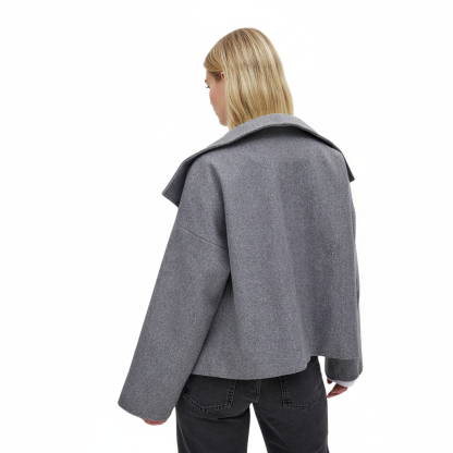 Stylish Autumn Coat for Women with Wide Collar