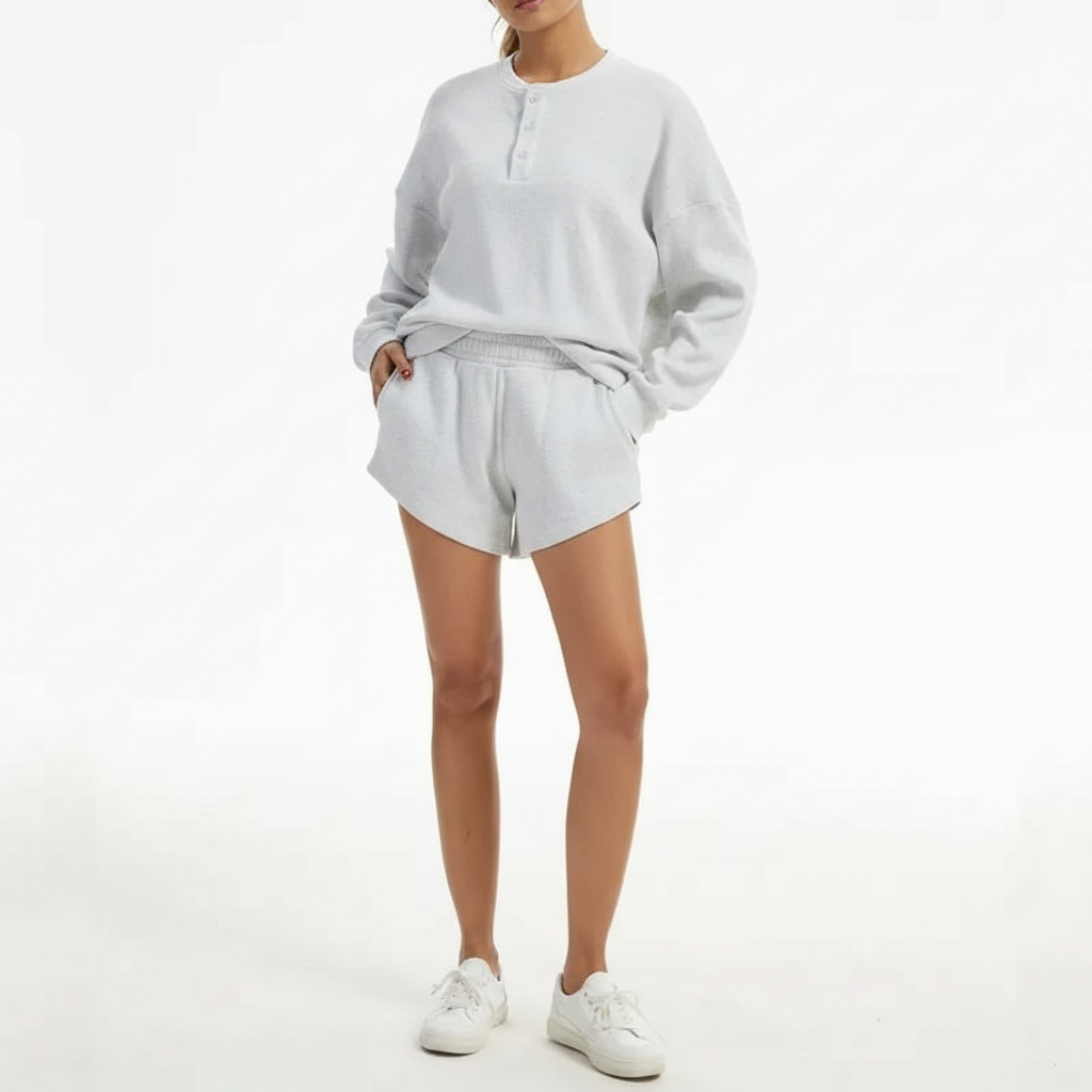 Oversized 2 Piece Lounge Set With Sweatshirt And Shorts For Women