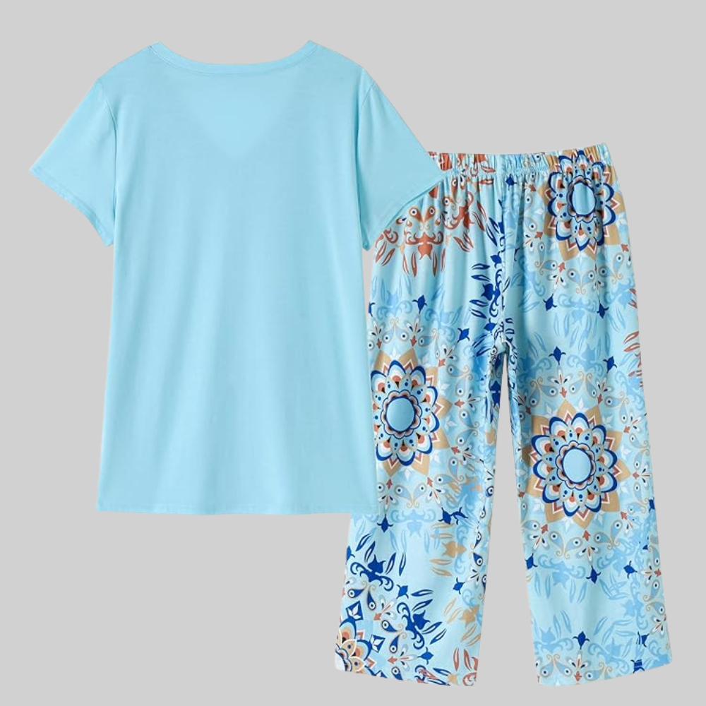 V Shape Women Pajama Set Top and Capri Lounge Sleepwear