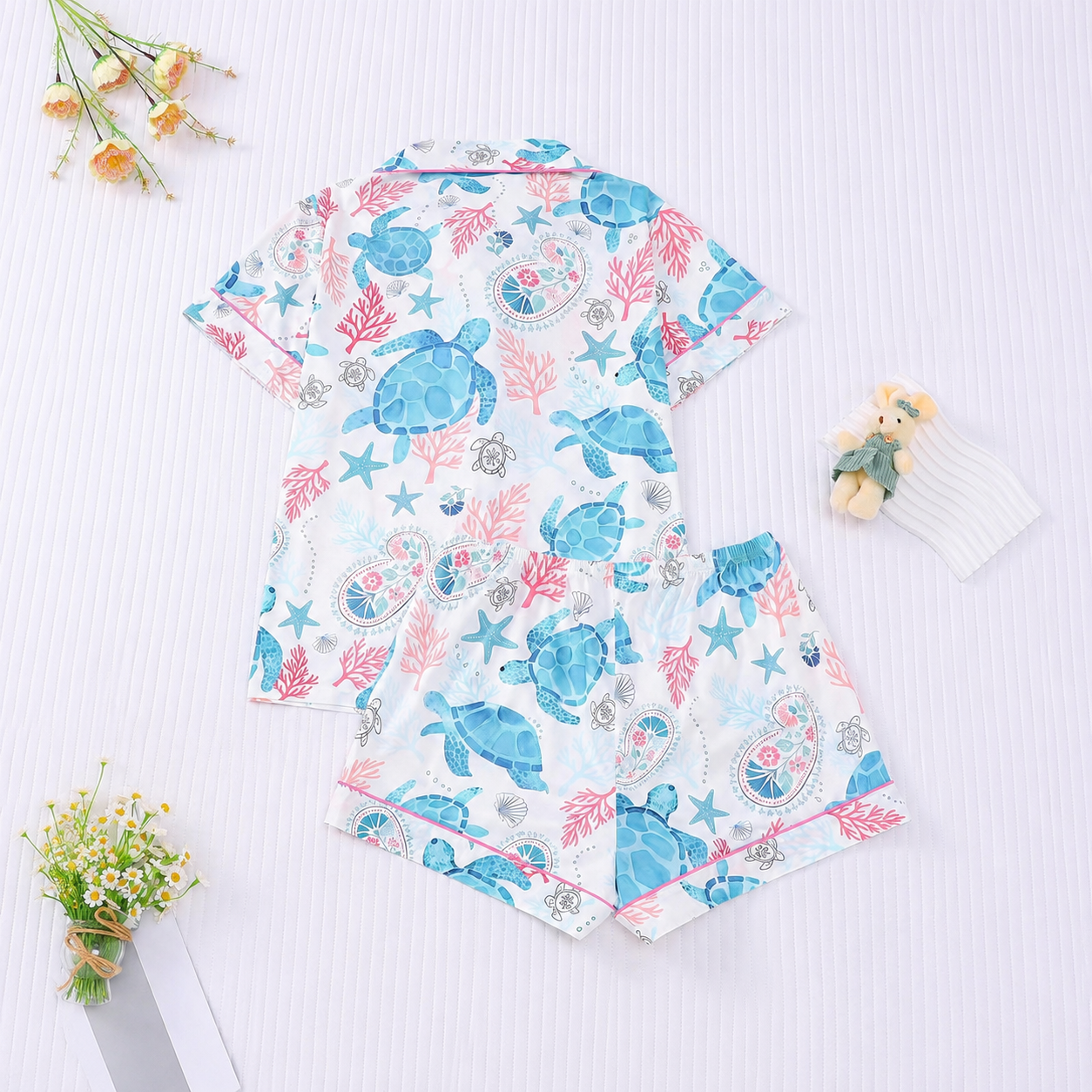 2 Pieces  Ocean Turtle Print Short Sleeve Polo Shirt And Shorts Set For Women