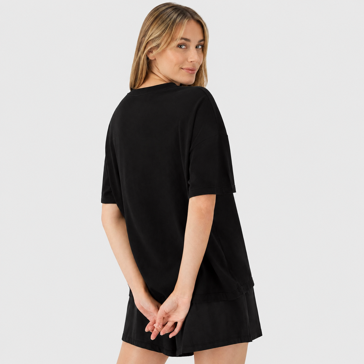 Cozy Sleepwear Set With T Shirt And Shorts For Women