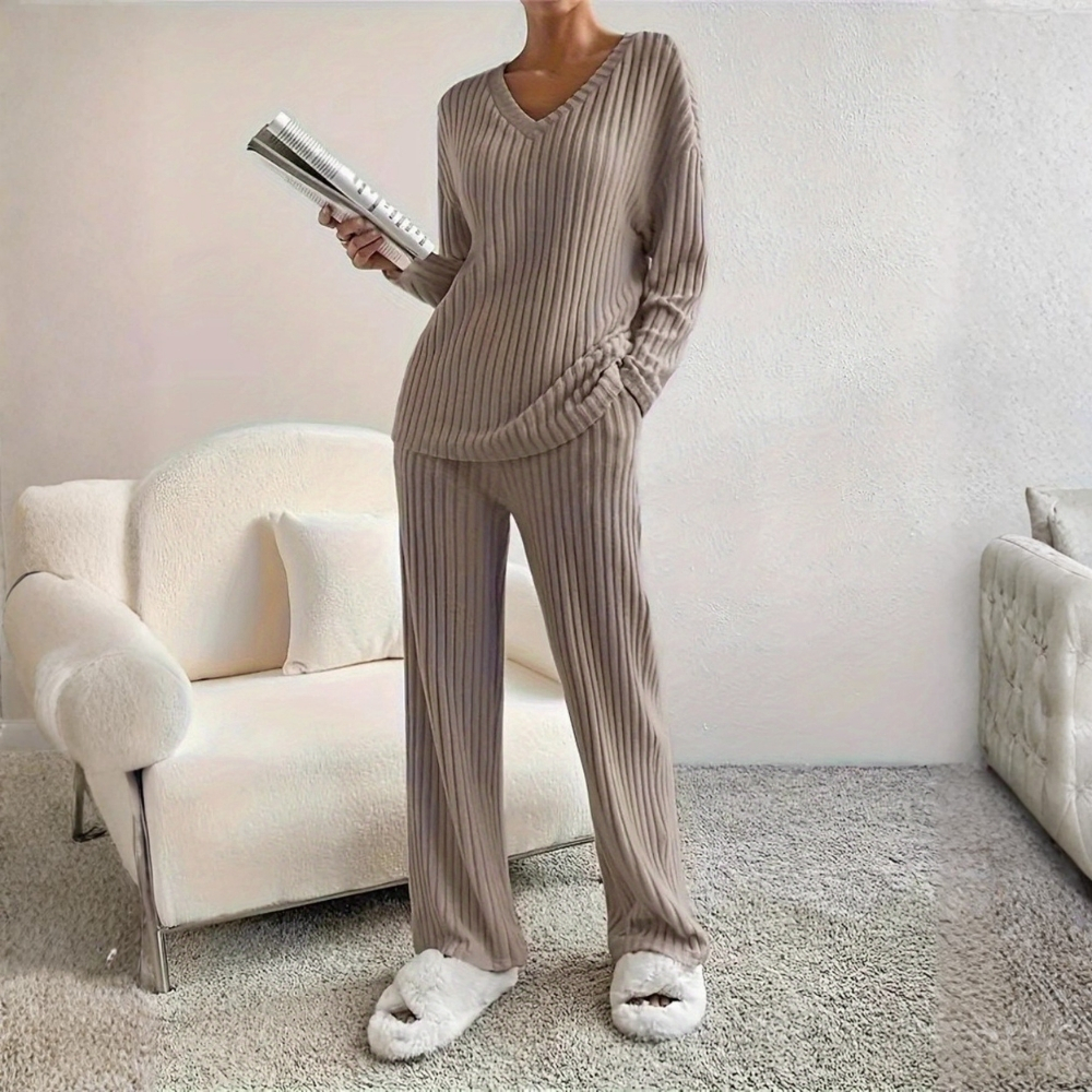 Two Piece Lounge Set With Ribbed Top And Matching Straight Pants For Women