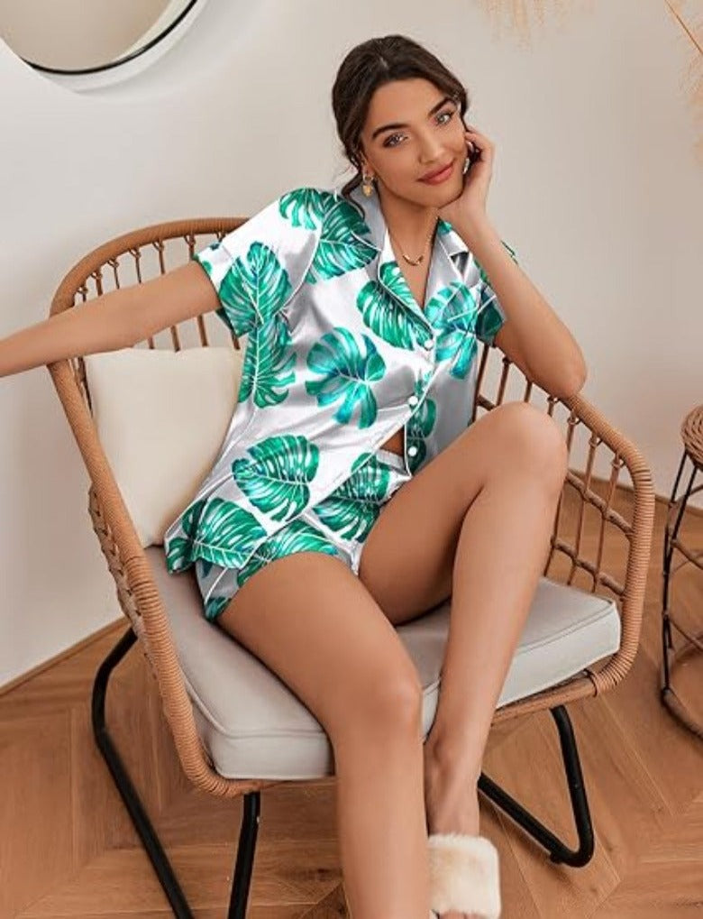 Two Piece Short Sleeve Loungewear Set-Original PajamasTwo Piece Short Sleeve Loungewear Set - Image 9