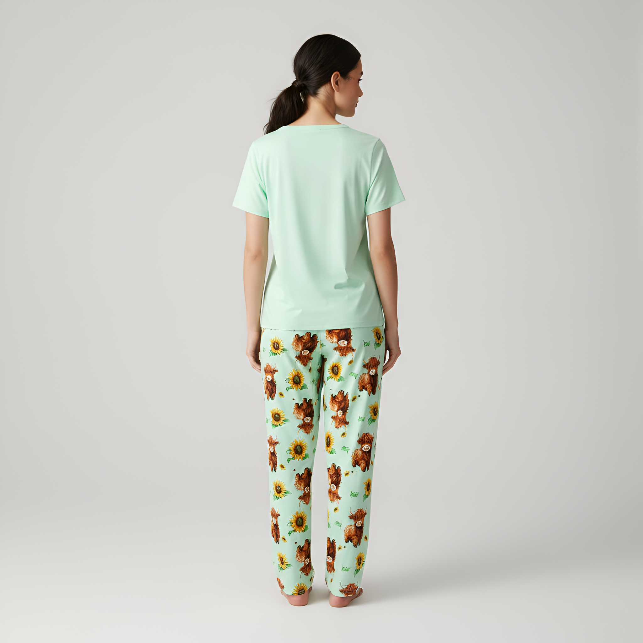 Highland Cow Print 3 Piece Pajama Lounge Set For Women