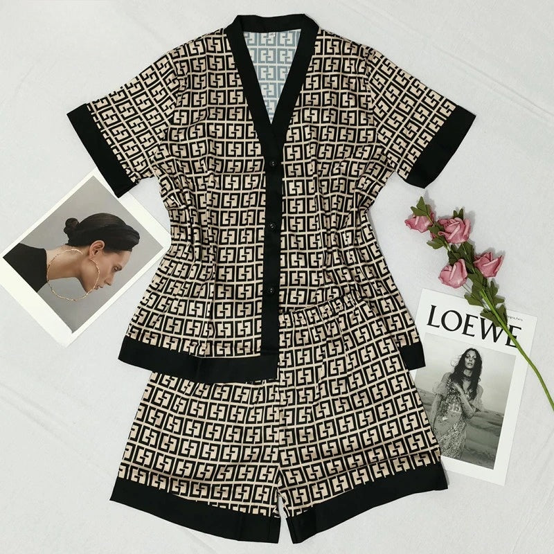 Women's Fashion Cross Letters Print Pajamas Set