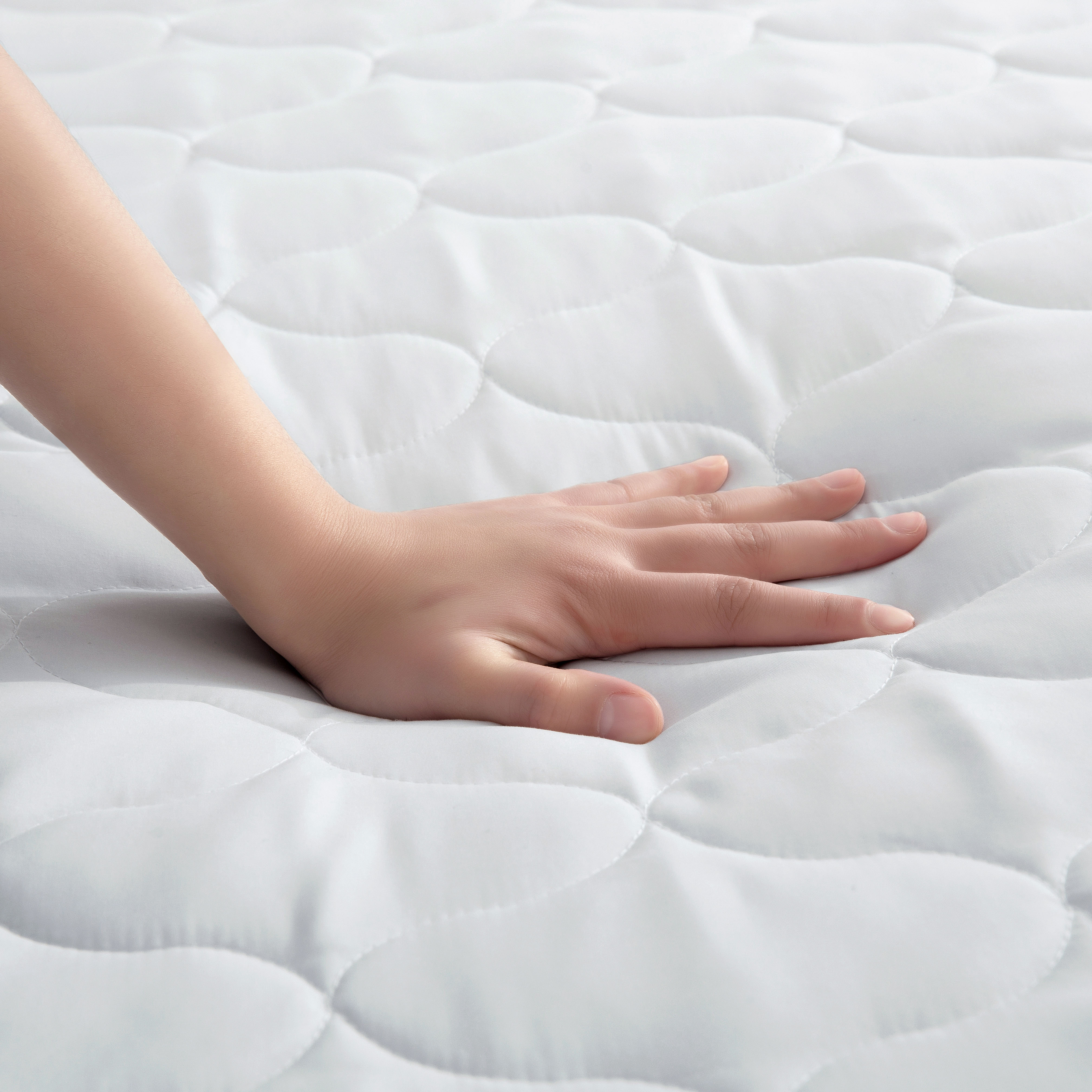 5 In 1 Ultimate Quilted Comfort And Protection Mattress Pad5 In 1 Quilted Comfort Mattress Pad - Image 4