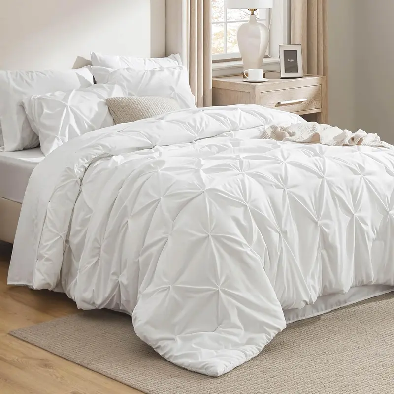 Pack of 7 Pintuck Bedding Set with Geometric Pattern for All Season Bedroom Use