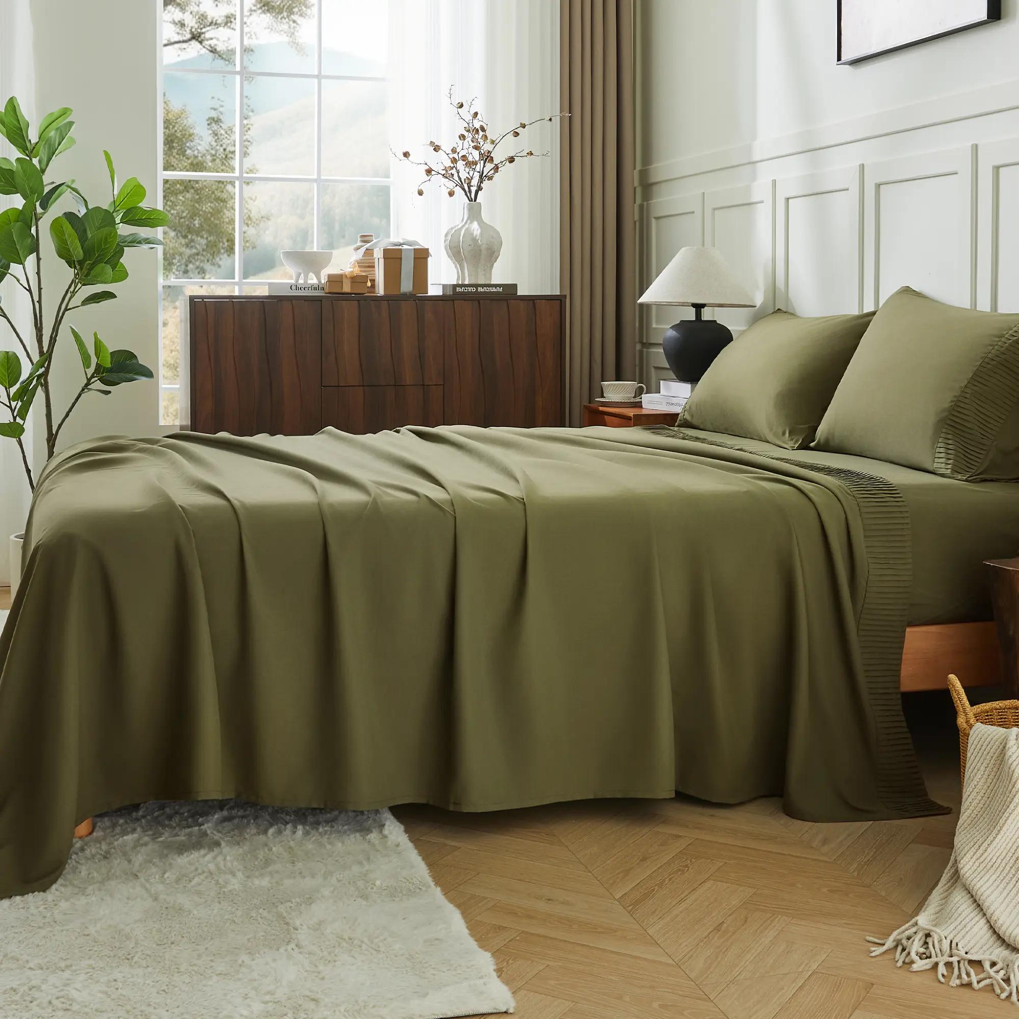 4 Piece Luxury Microfiber Bedding Set With Pillowcases