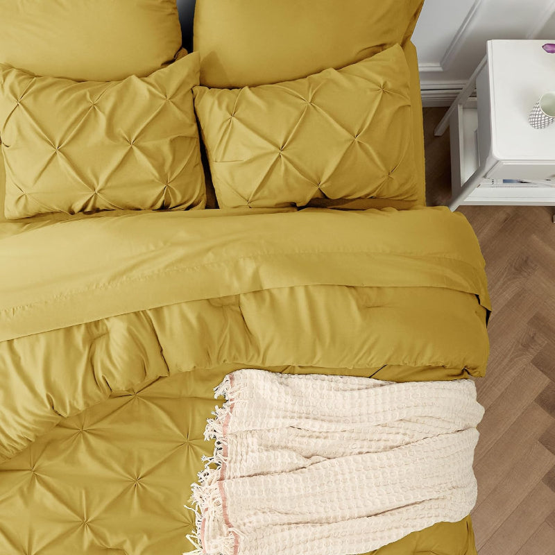7 Pieces Comforters Pintuck Bedding Sets With Pillowcases And Shams7 Pieces Comforters Pintuck Bedding Sets With Pillowcases And Shams - Image 5