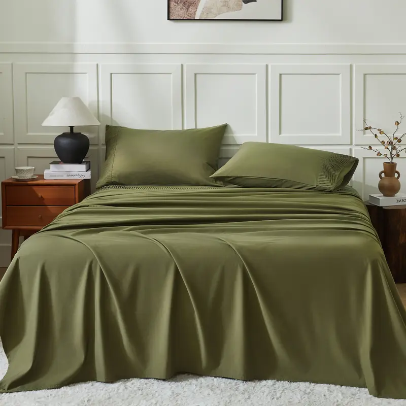 4 Piece Luxury Microfiber Bedding Set With Pillowcases