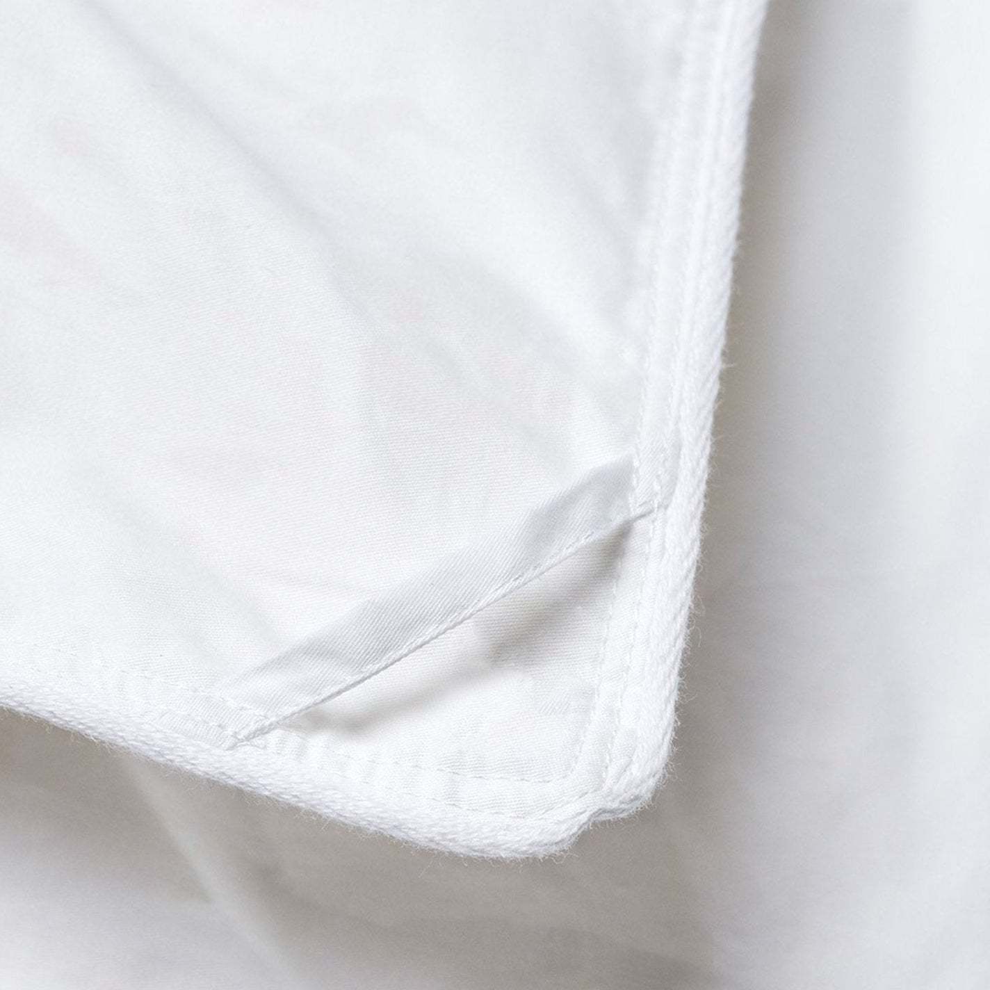 Down Alternative White Comforter