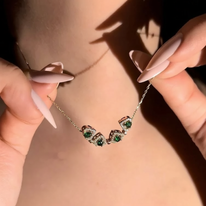 Openable Clover Necklace