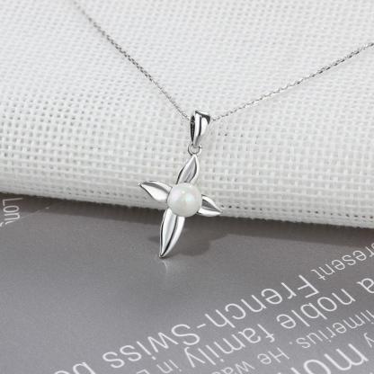 Cross Patterned Silver Pearl Pendant Necklace - Personalized Jewel
