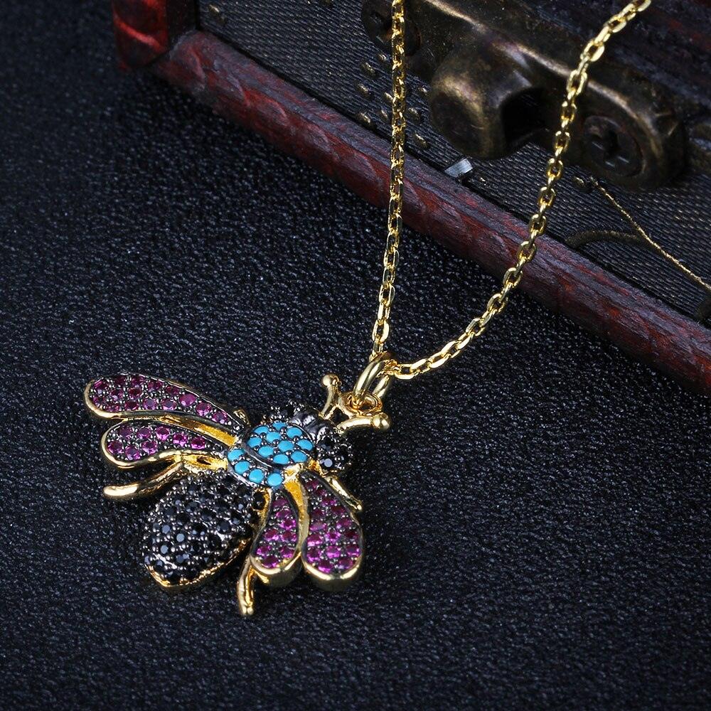 Crystal Vintage Bee Necklace with Pendant - Stylish Neckpiece for Women - Personalized Jewel