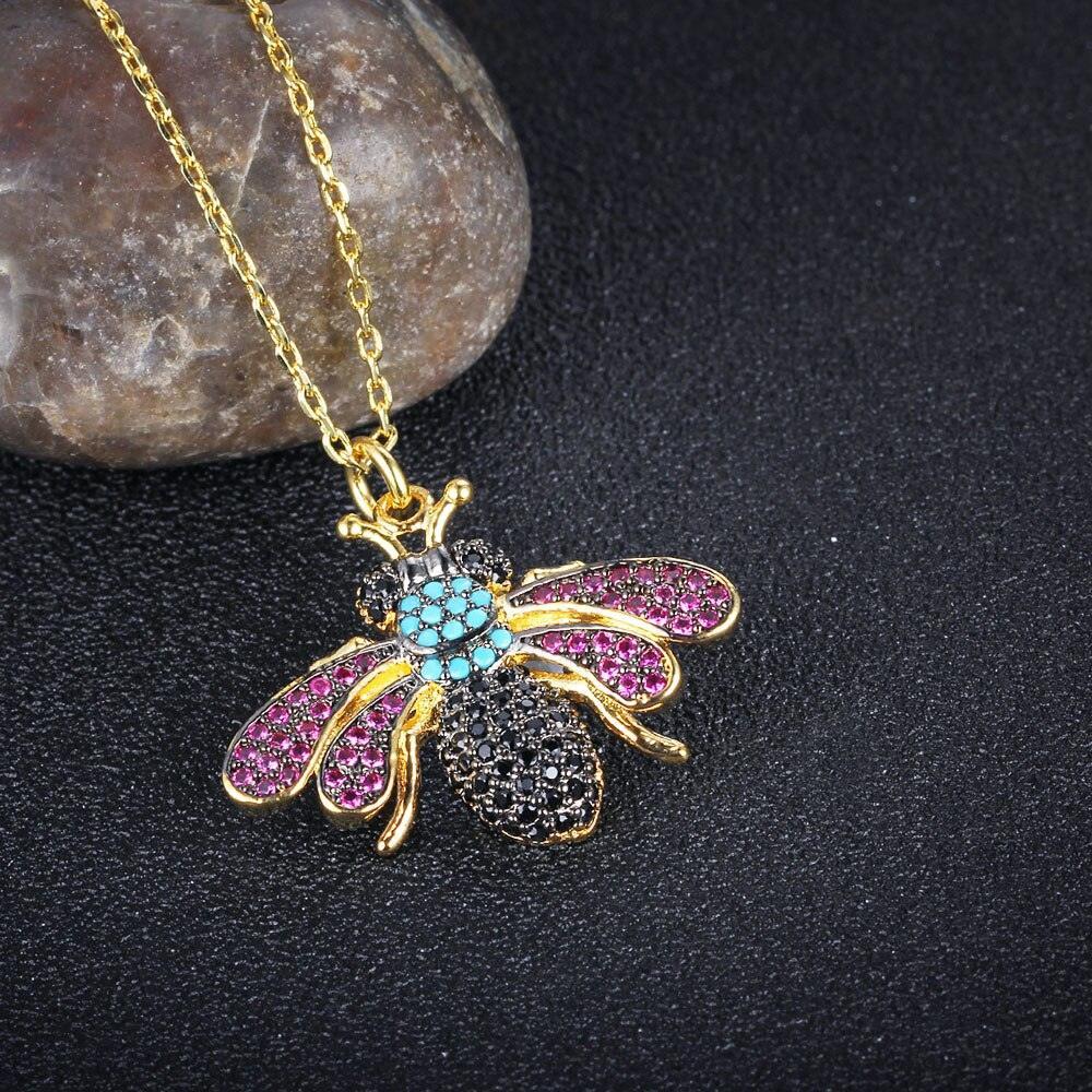 Crystal Vintage Bee Necklace with Pendant - Stylish Neckpiece for Women - Personalized Jewel