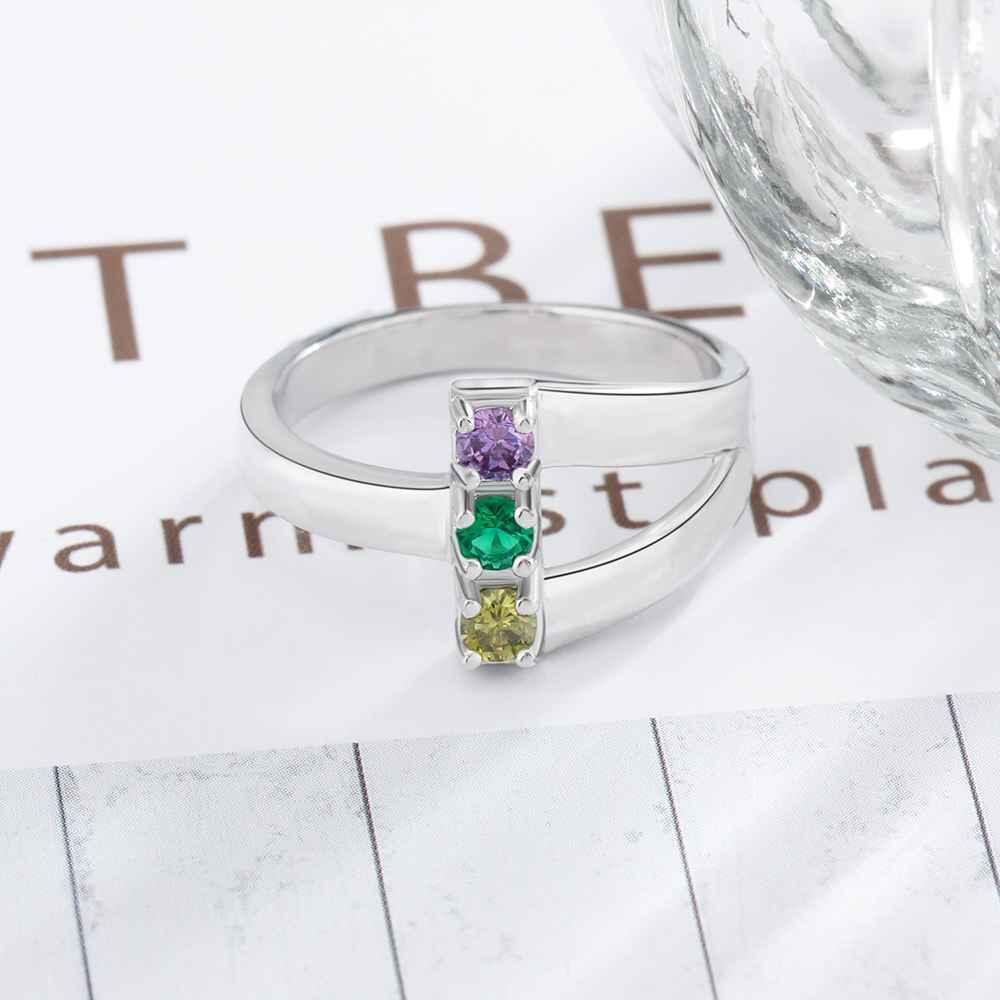 Personalized 925 Sterling Silver Ring with Birthstone setting, Special Gift for Mother with Names of Children Engravings, Gift for Family Member - Personalized Jewel