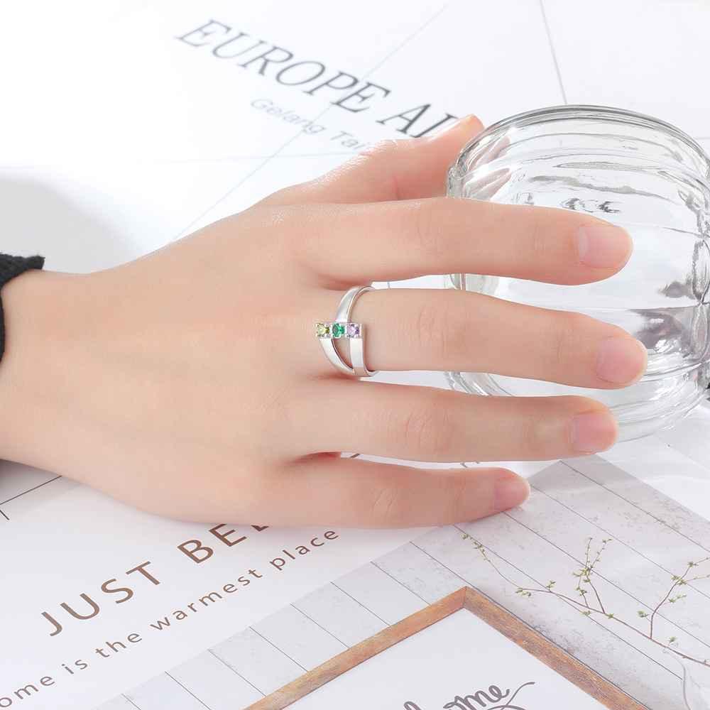 Personalized 925 Sterling Silver Ring with Birthstone setting, Special Gift for Mother with Names of Children Engravings, Gift for Family Member - Personalized Jewel