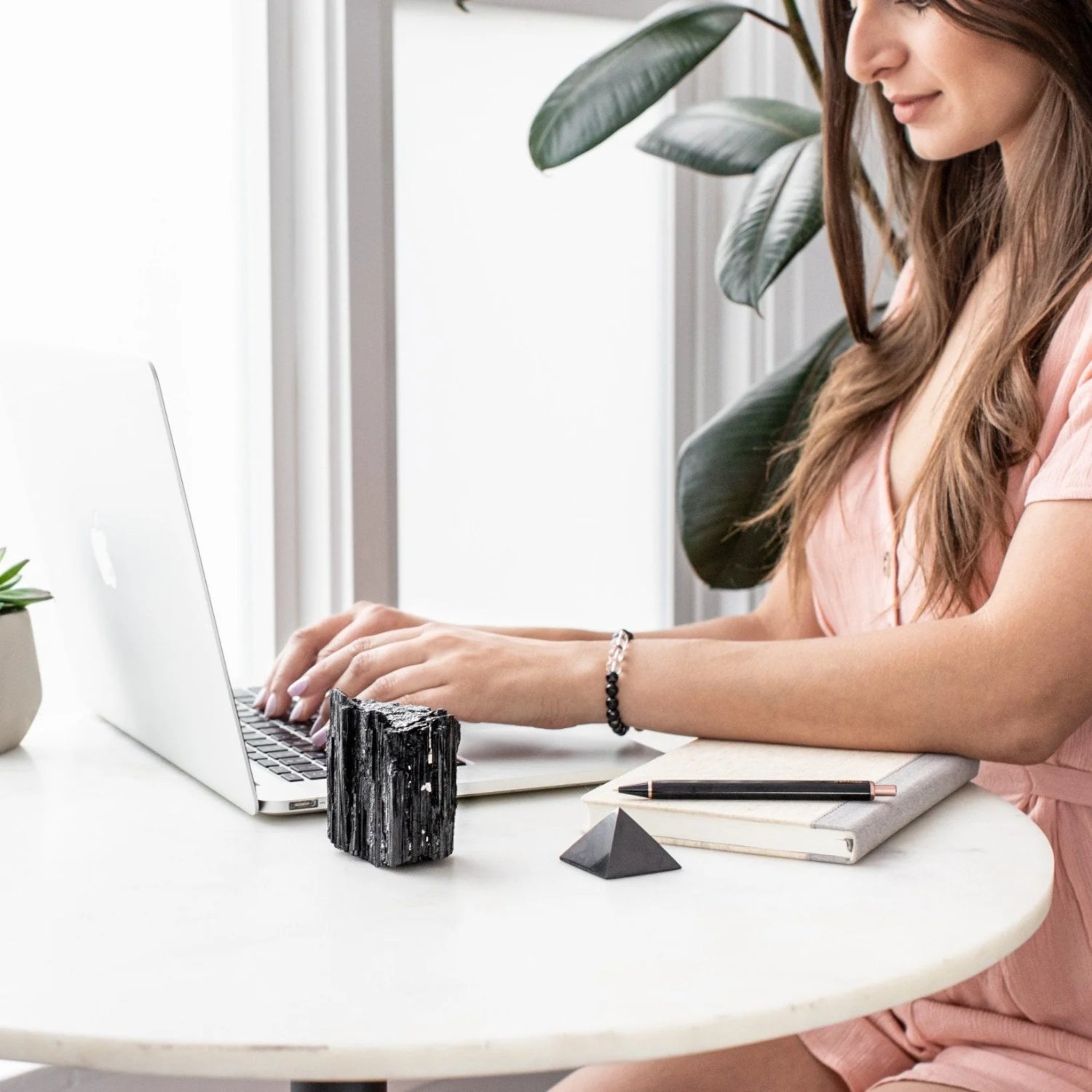 Shungite Pyramid For Energy Balance-Personalized Jewels