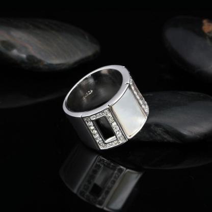 Simple Style Zinc Alloy Rhodium Plated Hollow Party Rings with Square Shell Stone – Trendy Jewelry for Women - Personalized Jewel
