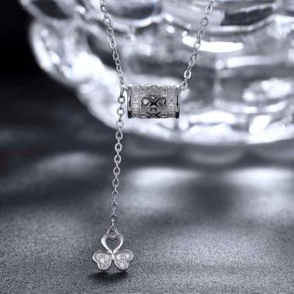 Sterling Silver Flower Pattern Party Necklaces for Women - Perfect Fashionable Jewelry for Trendsetters - Personalized Jewel