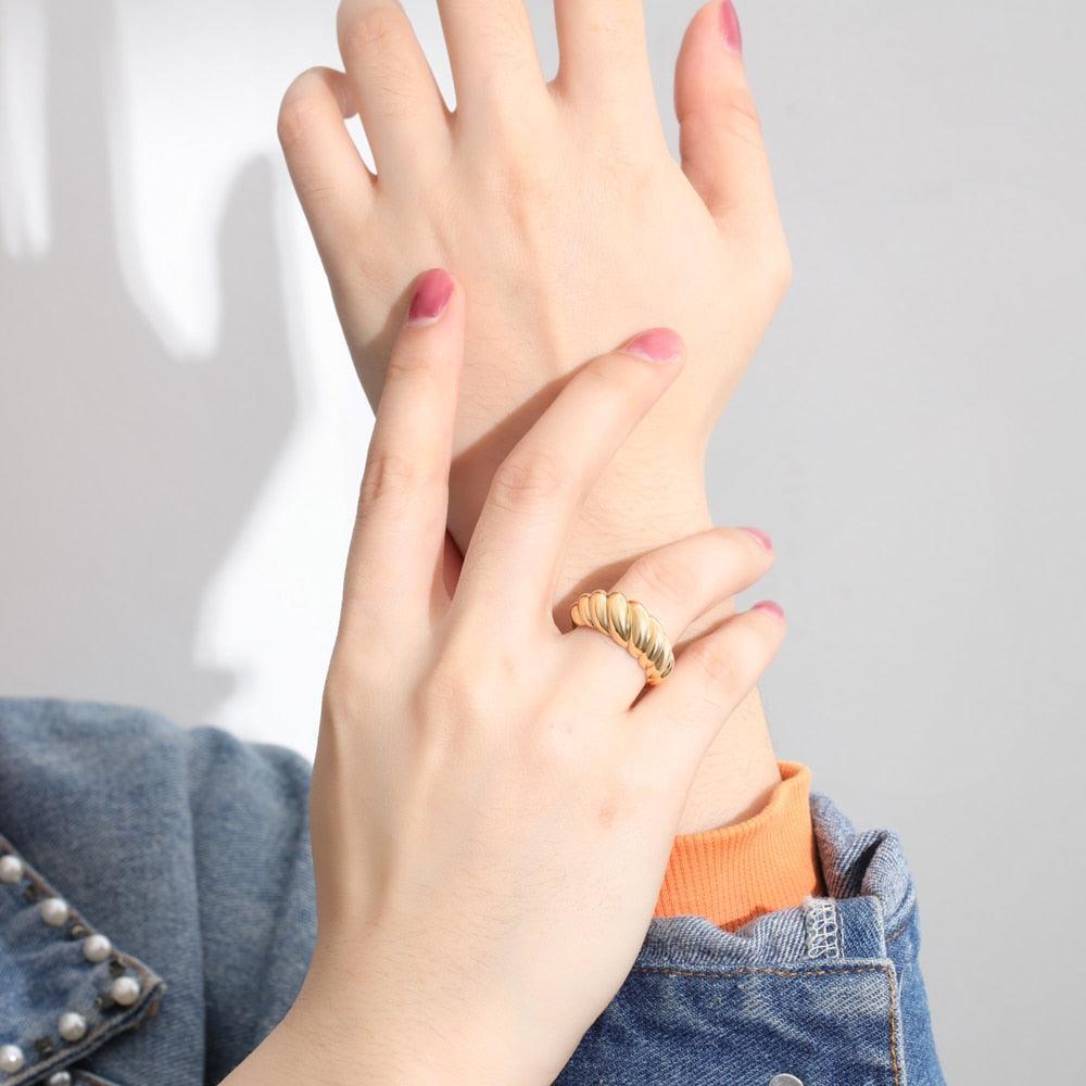 Unisex Personalized Cute Twisted Ring Women Fashion Jewelry Collection - Personalized Jewel