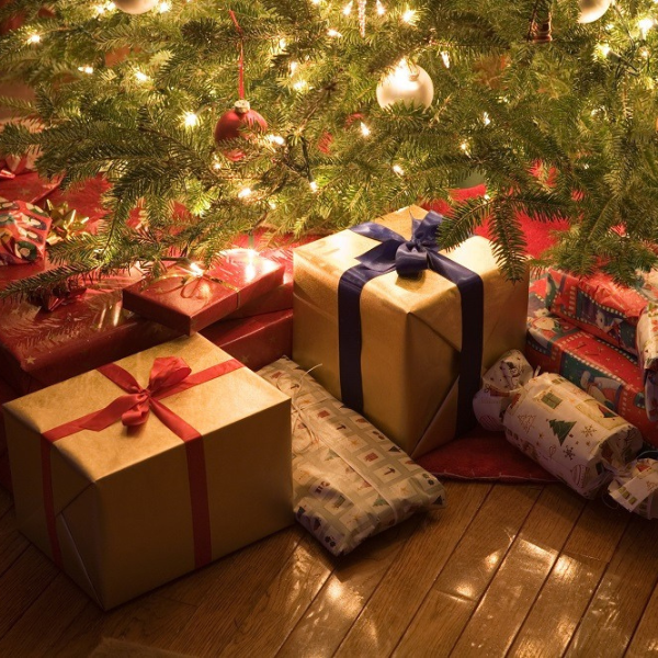 Why is Personalized/Customized Jewelry A More Meaningful Gift For Christmas?-Personalized Jewels