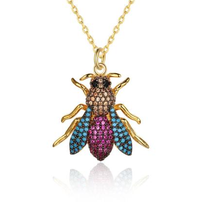 Women’s Crystal Bee Insect Pendant Necklace, Trendy Fashion Jewelry - Personalized Jewel