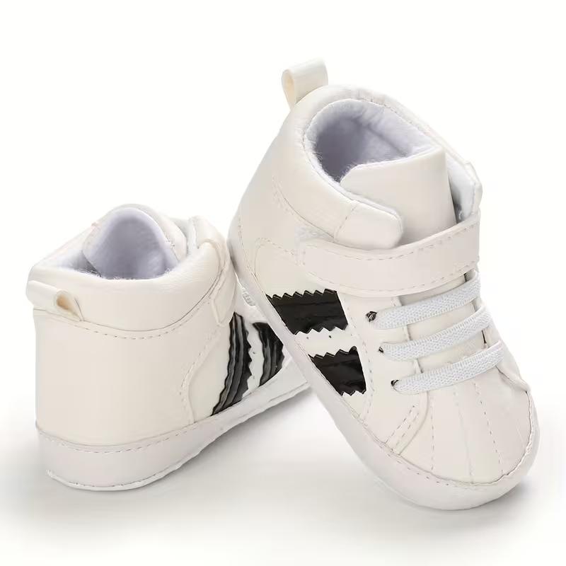 Casual And Comfortable Moccasins For Toddler