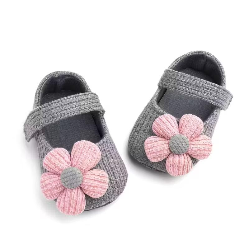 Princess Style Baby Slip On Shoes With Flower Design