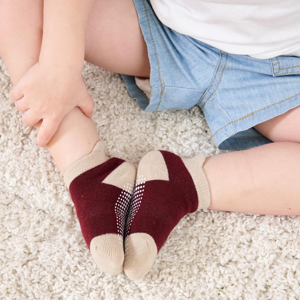 Pack Of 9 Baby Grip Socks With Non Skid Soles for Infants Toddlers And Kids