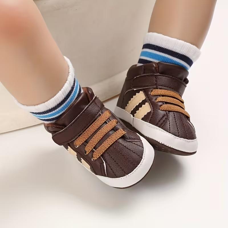 Casual And Comfortable Moccasins For Toddler