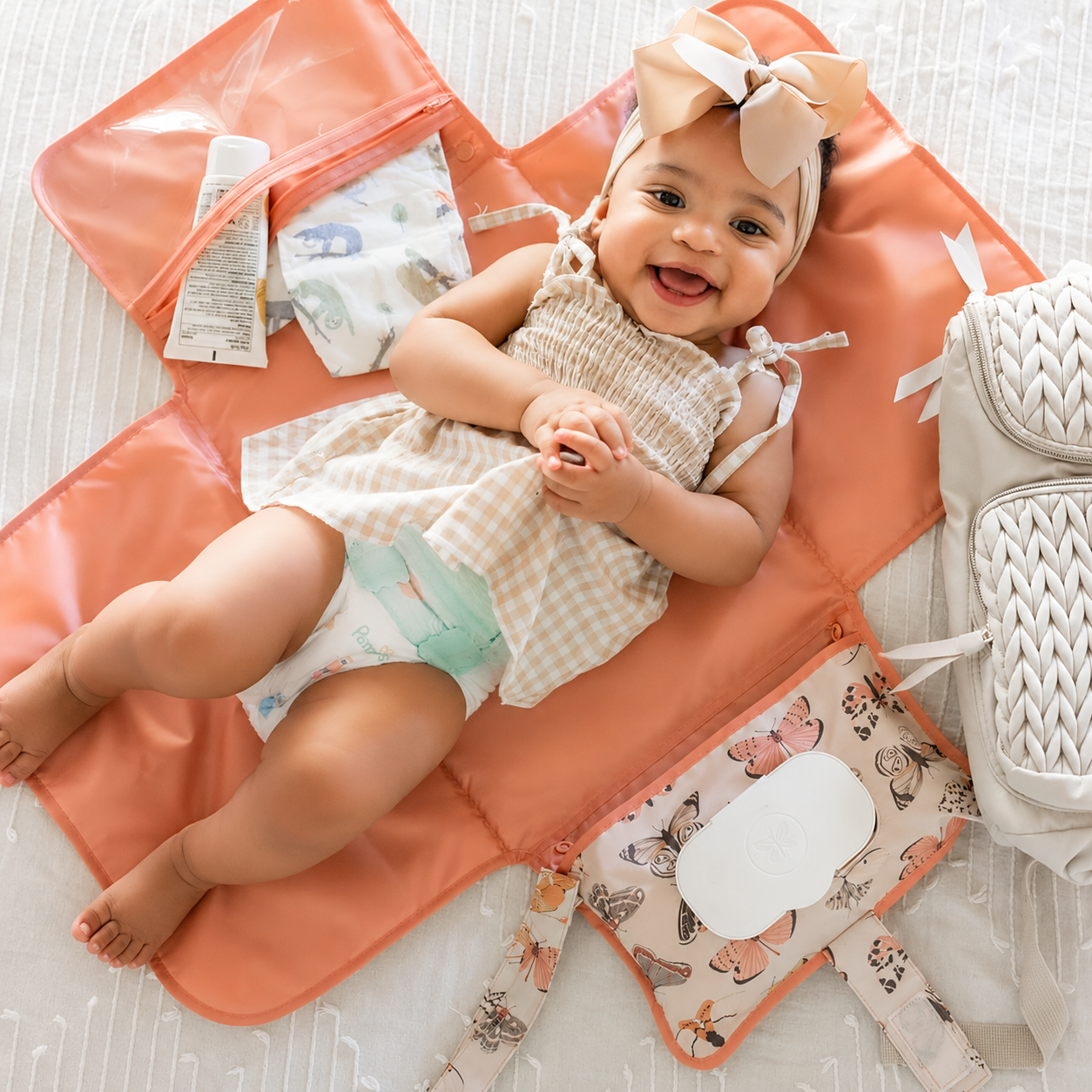 Portable Diaper Changing Pad With Smart Wipes Pocket And Organised Storage