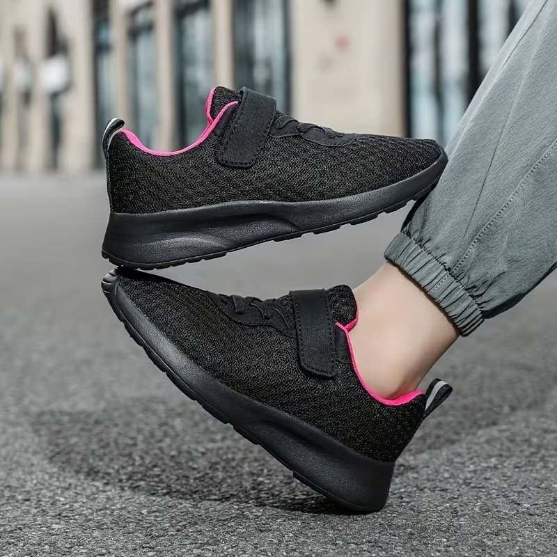 Casual Athletic Mesh Running Shoes With EVA Sole For Girls