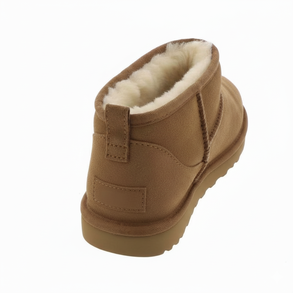 Unisex Child Classic Ultra Mini Fashion Boot