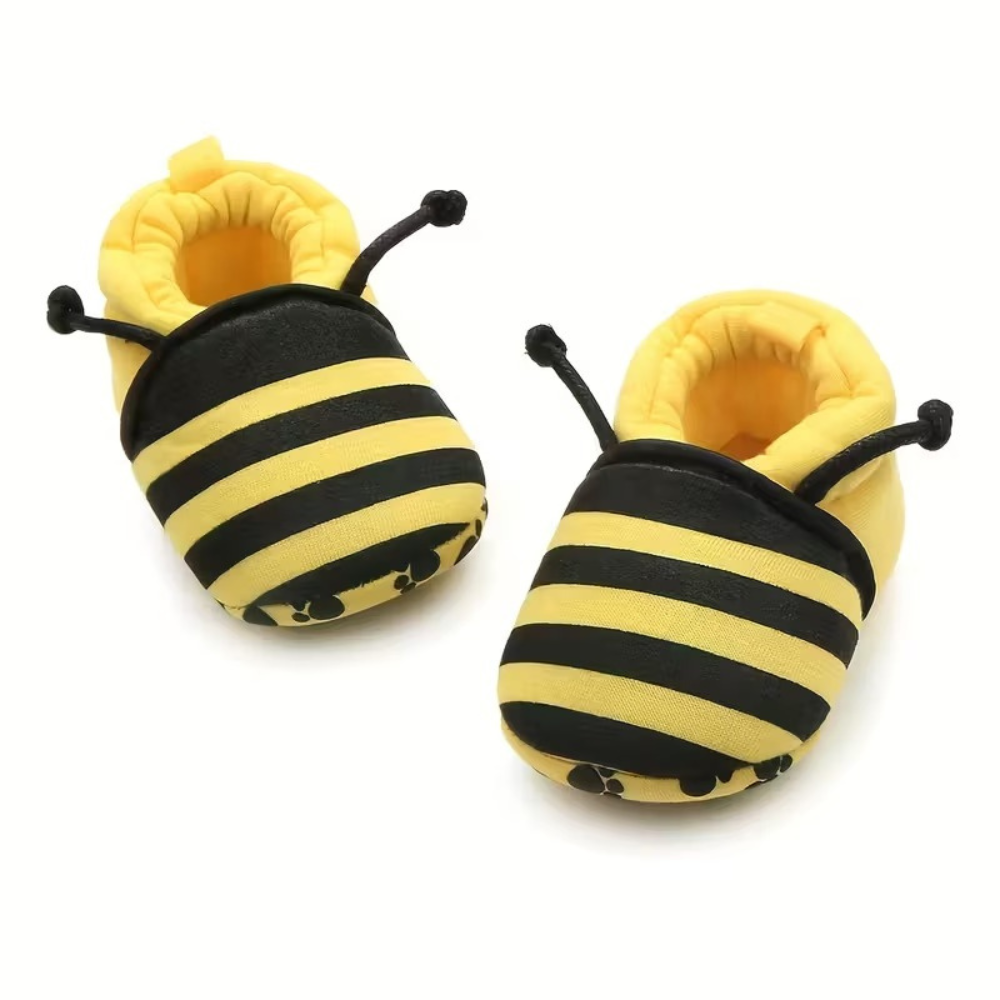 Comfortable Slip On Shoes With Bee Design