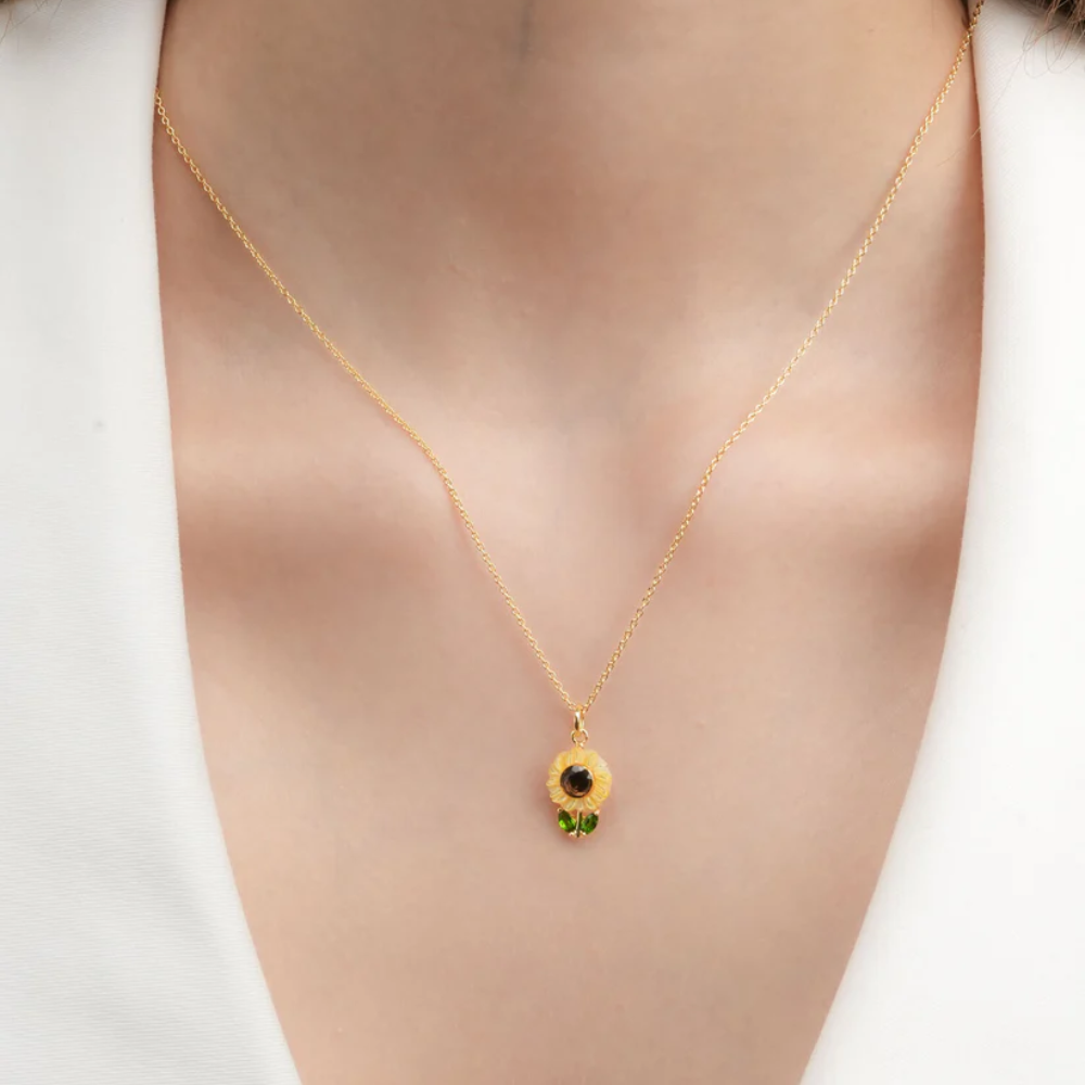 Carved Sunflower Crystal Pendant Necklace