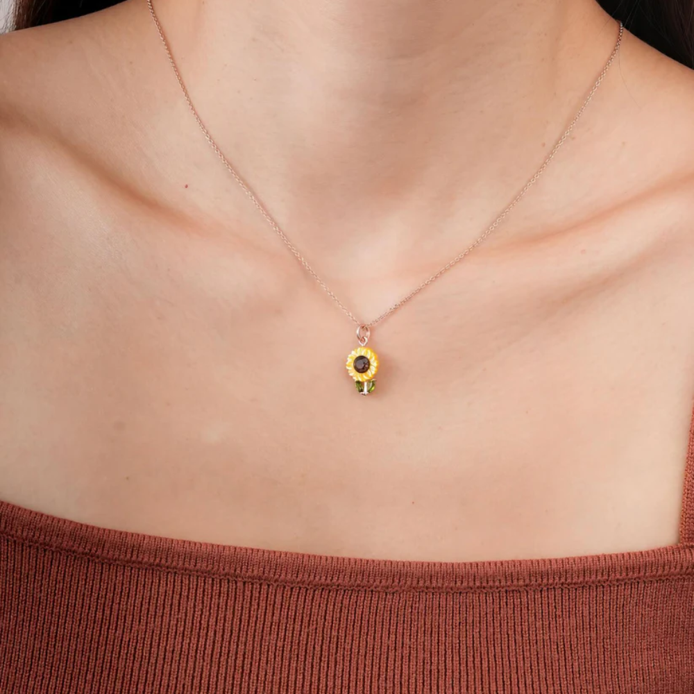 Carved Sunflower Crystal Pendant Necklace