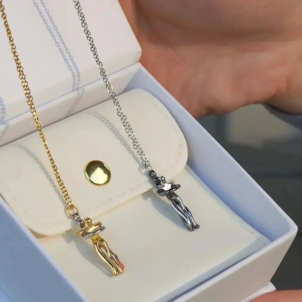 Hug Necklace