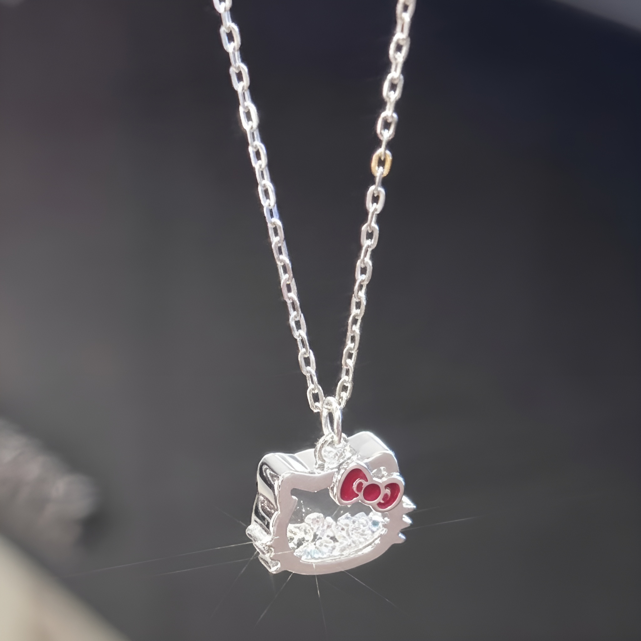Shiny Plated Kitty Shaker Pendant Necklace With Multicolor Stones