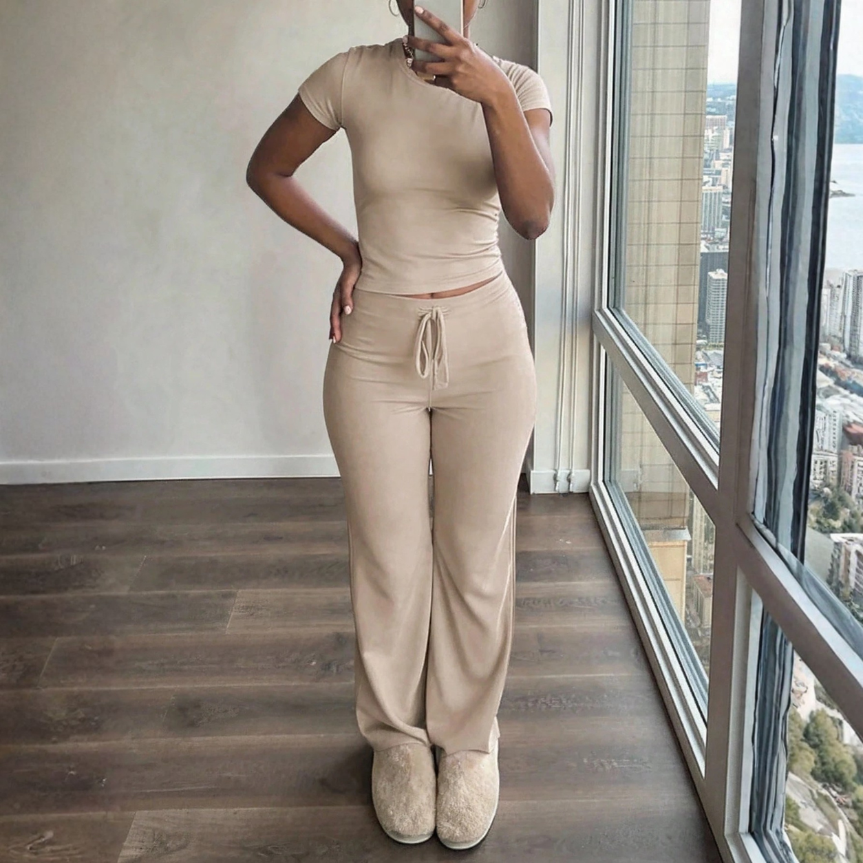 Fitted Short Sleeve T Shirt and Pants 2 Piece Casual Set for Women