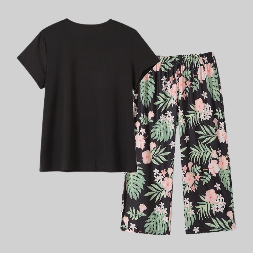 V Shape Women Pajama Set Top and Capri Lounge Sleepwear