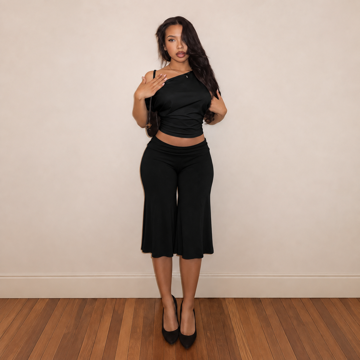 Asymmetrical Cropped T Shirt and Wide Cut Capri Pants 2 Piece Casual Set for Women