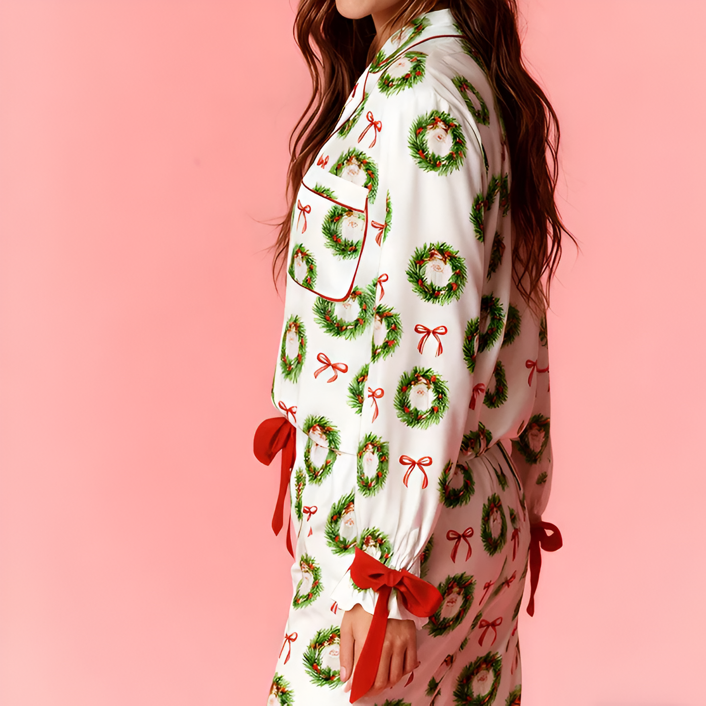 Long Sleeve Women Holiday Wreath Print Pajama Set
