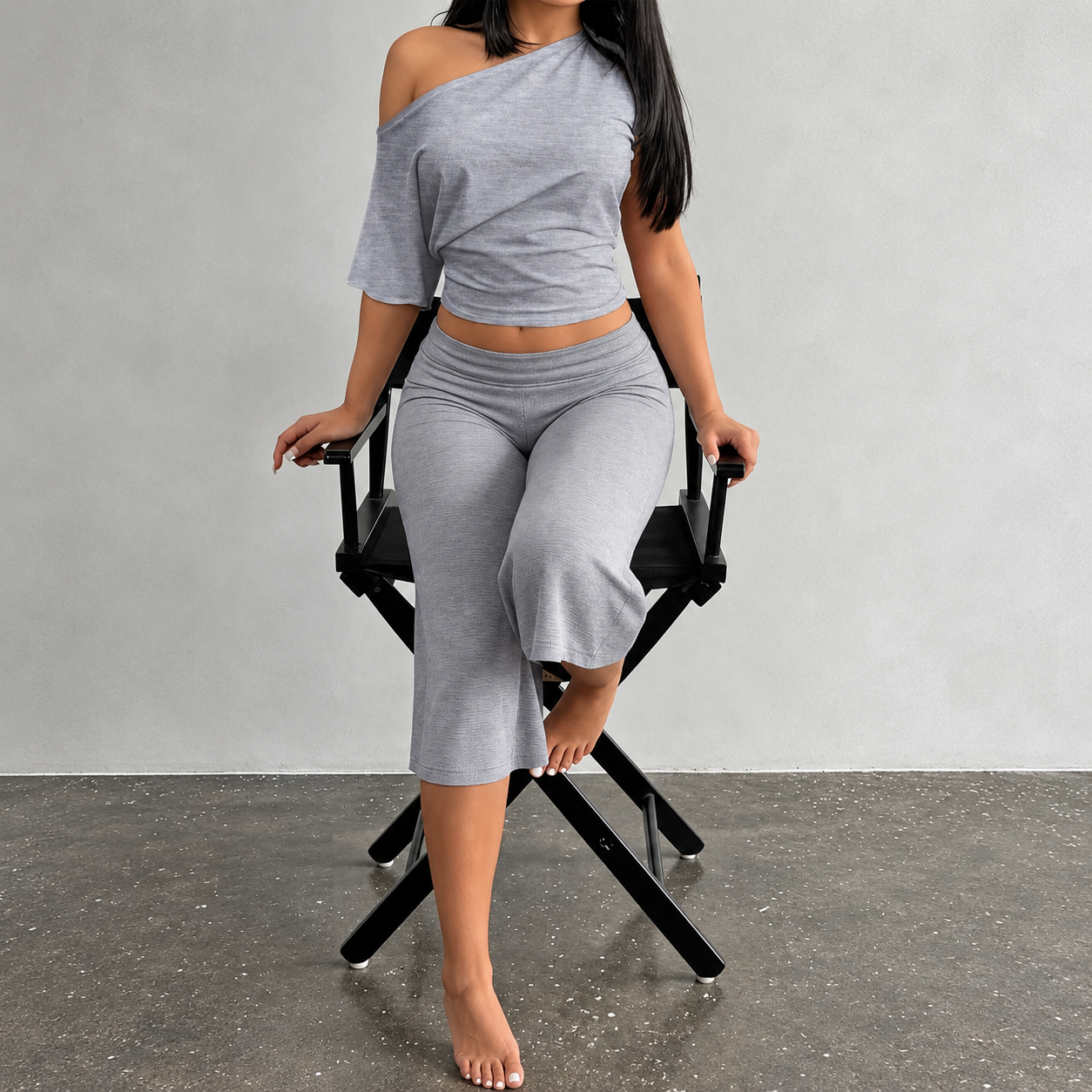 Asymmetrical Cropped T Shirt and Wide Cut Capri Pants 2 Piece Casual Set for Women