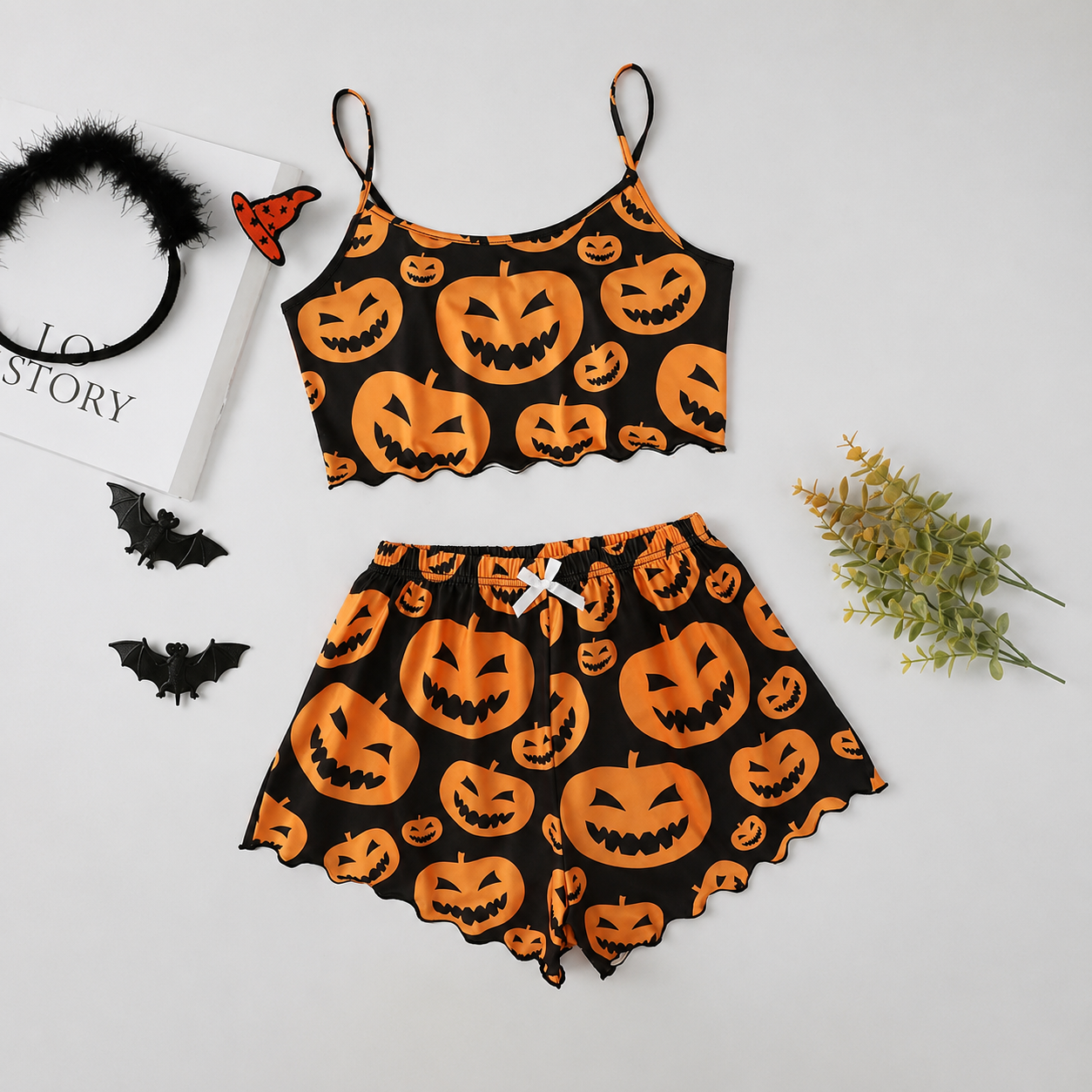 2 Pieces Printed Halloween Themed Matching Pajama Set For Women