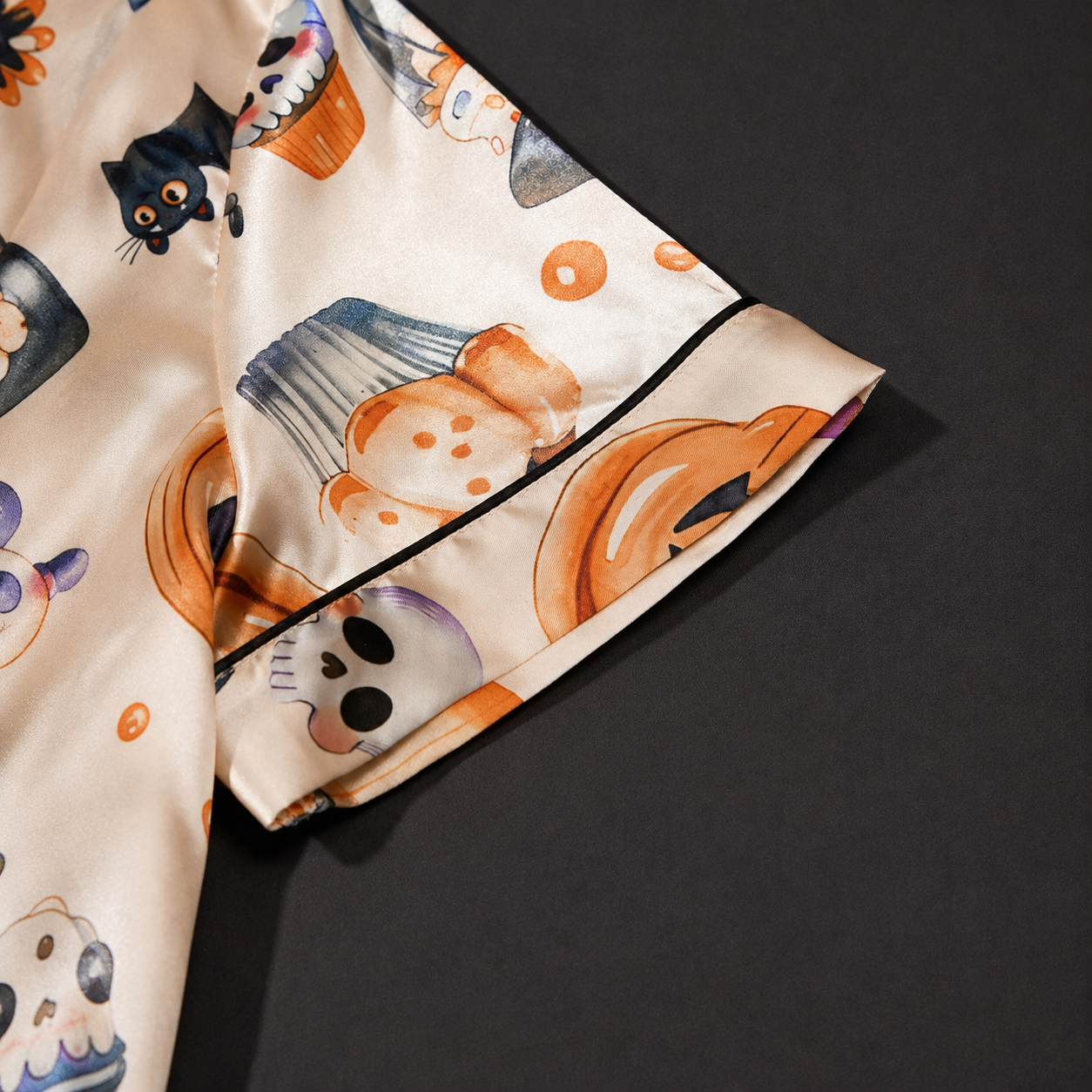 2 Piece Halloween Cartoon Print Shirt And Short Set For Women