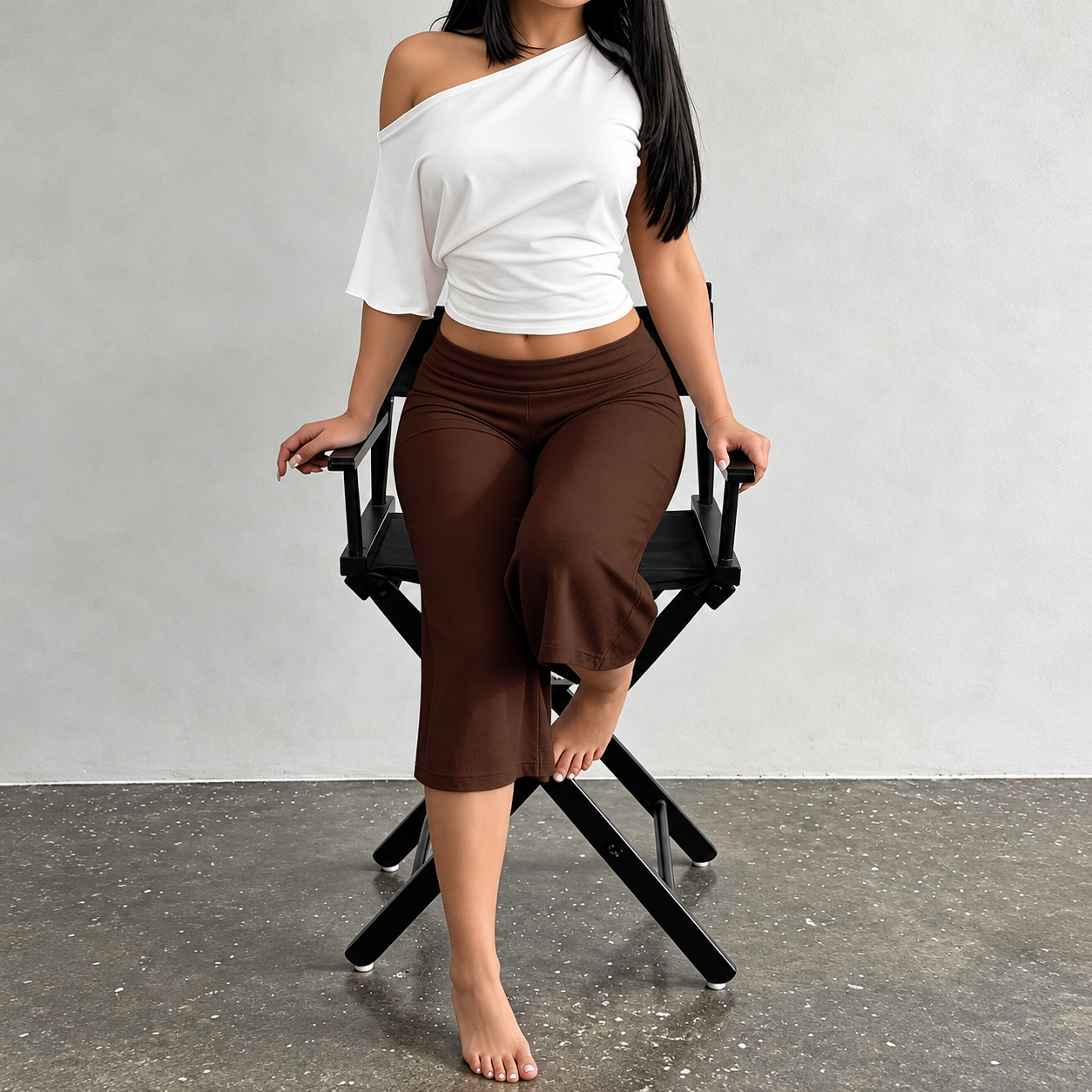 Asymmetrical Cropped T Shirt and Wide Cut Capri Pants 2 Piece Casual Set for Women
