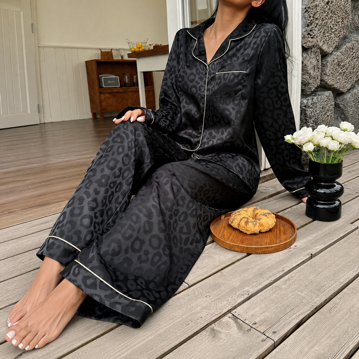 2 Piece Of Printed Jacquard Collared Long Sleeve Top and Pant Pajama Set For Women
