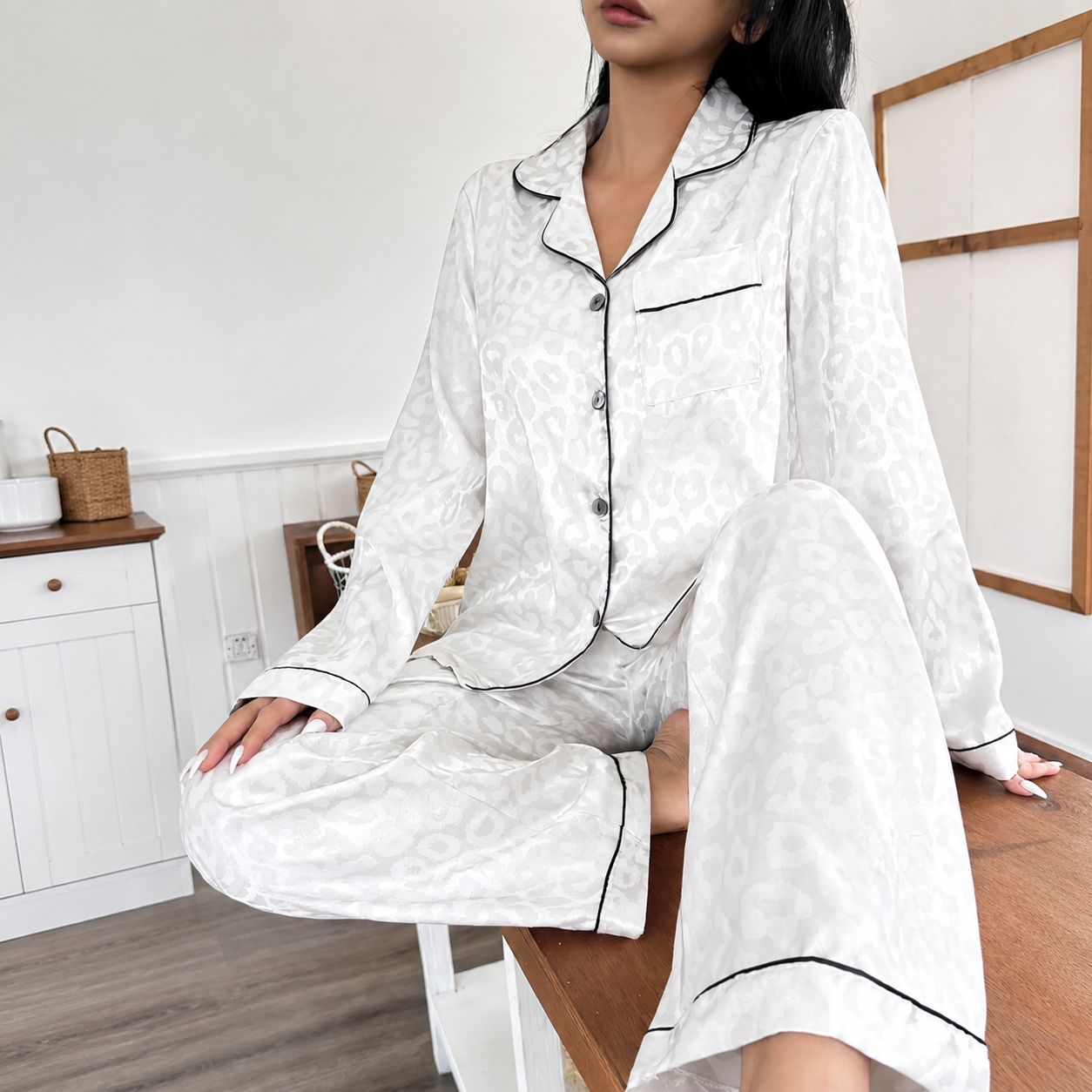 2 Piece Of Printed Jacquard Collared Long Sleeve Top and Pant Pajama Set For Women