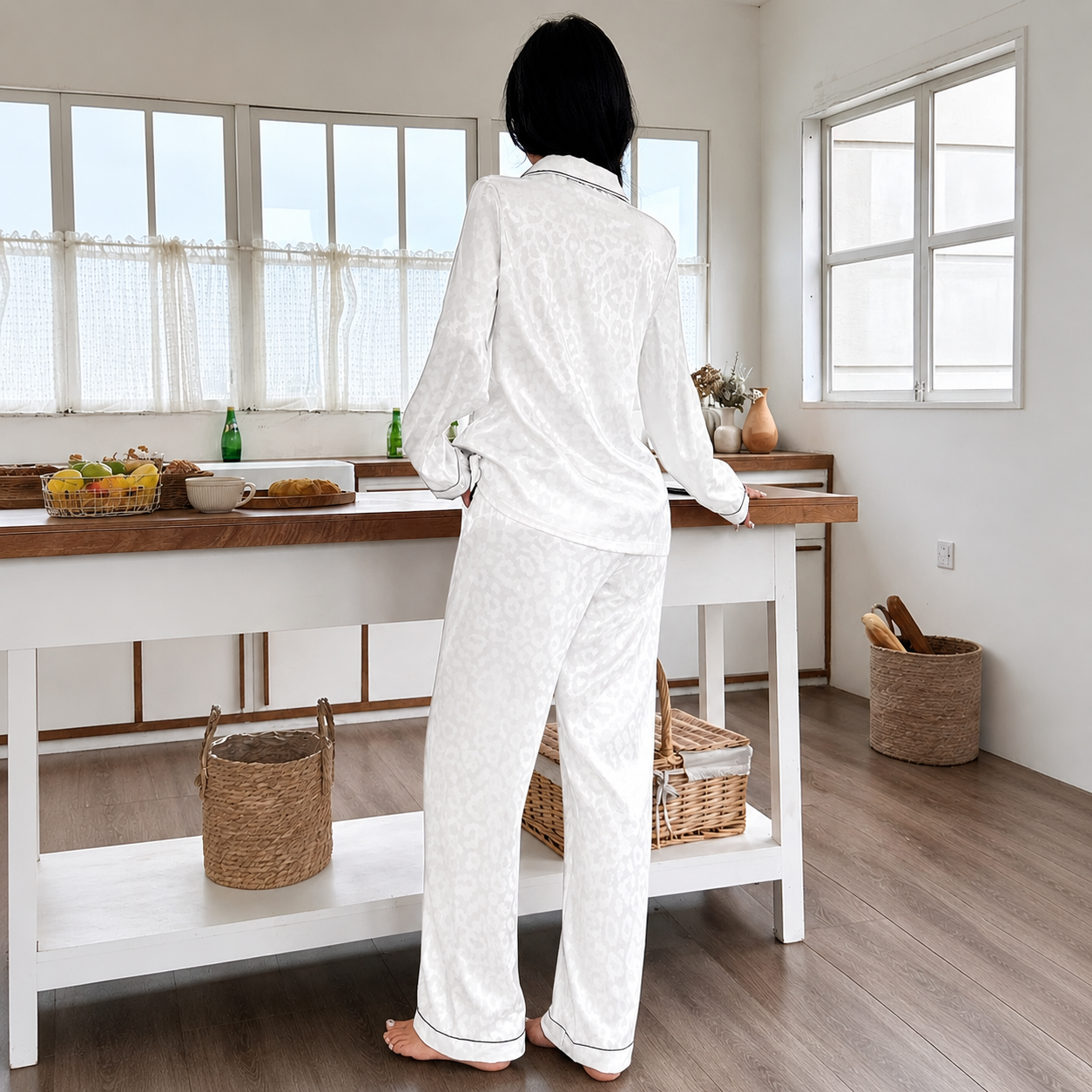 2 Piece Of Printed Jacquard Collared Long Sleeve Top and Pant Pajama Set For Women